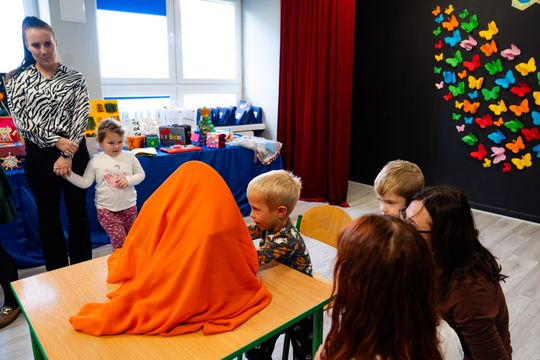 „Sensoryczne cuda – tworzymy i odkrywamy świat zmysłów" w Publicznym przedszkolu nr 6 (zdjęcia)