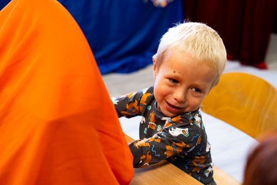 „Sensoryczne cuda – tworzymy i odkrywamy świat zmysłów" w Publicznym przedszkolu nr 6 (zdjęcia) „Sensoryczne cuda – tworzymy i odkrywamy świat zmysłów" w Publicznym przedszkolu nr 6 (zdjęcia)