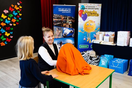 „Sensoryczne cuda – tworzymy i odkrywamy świat zmysłów" w Publicznym przedszkolu nr 6 (zdjęcia) „Sensoryczne cuda – tworzymy i odkrywamy świat zmysłów" w Publicznym przedszkolu nr 6 (zdjęcia)