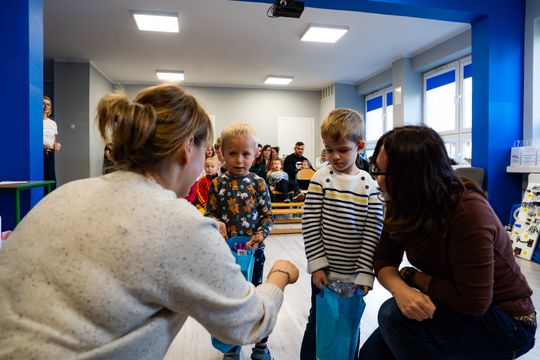 „Sensoryczne cuda – tworzymy i odkrywamy świat zmysłów" w Publicznym przedszkolu nr 6 (zdjęcia) „Sensoryczne cuda – tworzymy i odkrywamy świat zmysłów" w Publicznym przedszkolu nr 6 (zdjęcia)