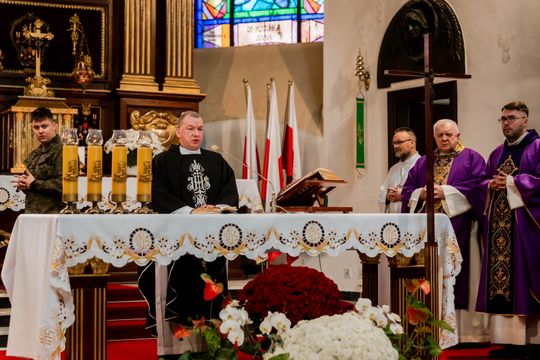 ogrzeb Grażyny Łuby 023.jpg