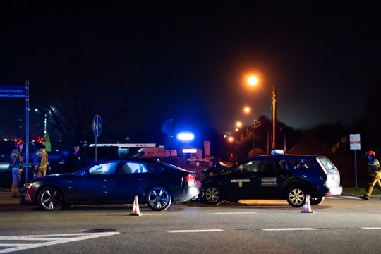 Wypadek drogowy na ul. Warszawskiej (zdjęcia)