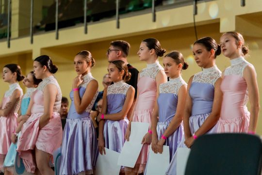 Ogólnopolski Andrzejkowy Konkurs Tańca Zwoleń 035.jpg Ogólnopolski Andrzejkowy Konkurs Tańca Zwoleń 035.jpg