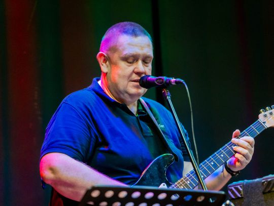 Jesienna potańcówka w DK Idalin (zdjęcia)