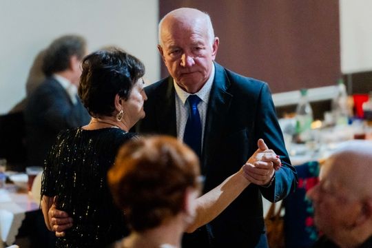 Jesienna potańcówka w DK Idalin 027.jpg