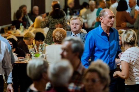 Jesienna potańcówka w DK Idalin 035.jpg