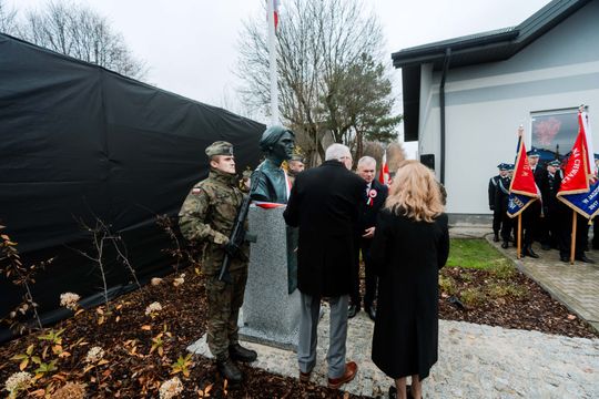 Odsłonięcie Pomnika Teresy Grodzińskiej 025.jpg