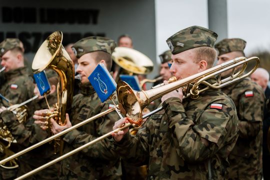 Odsłonięcie Pomnika Teresy Grodzińskiej 047.jpg