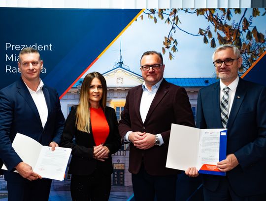 Podpisanie umowy na zakup nowych autobusów elektrycznych (zdjęcia)