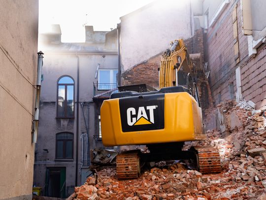 Rozbiórka budynku przy ulicy Szewskiej (zdjęcia)
