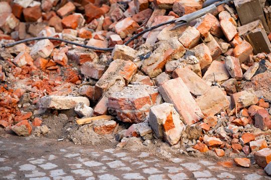 Rozbiórka budynku przy ulicy Szewskiej (zdjęcia)