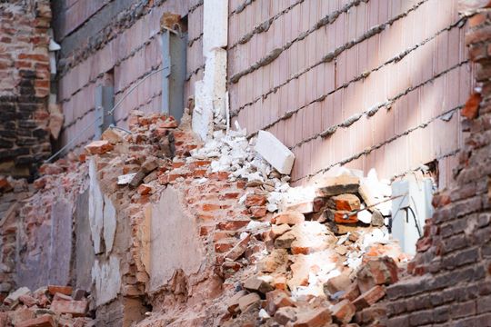 Rozbiórka budynku przy ulicy Szewskiej (zdjęcia)