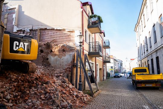 Rozbiórka budynku przy ulicy Szewskiej (zdjęcia)