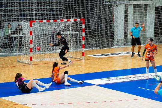 Elmas-KPS APR Radom - Suzuki Korona Handball Kielce (zdjęcia)