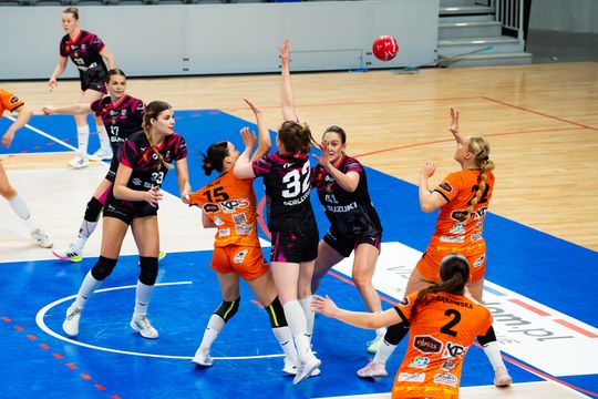 Elmas-KPS APR Radom - Suzuki Korona Handball Kielce (zdjęcia)