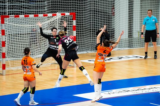 Elmas-KPS APR Radom - Suzuki Korona Handball Kielce (zdjęcia) Elmas-KPS APR Radom - Suzuki Korona Handball Kielce (zdjęcia)