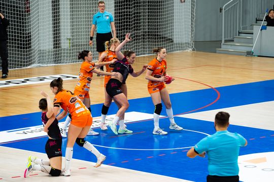 Elmas-KPS APR Radom - Suzuki Korona Handball Kielce (zdjęcia)