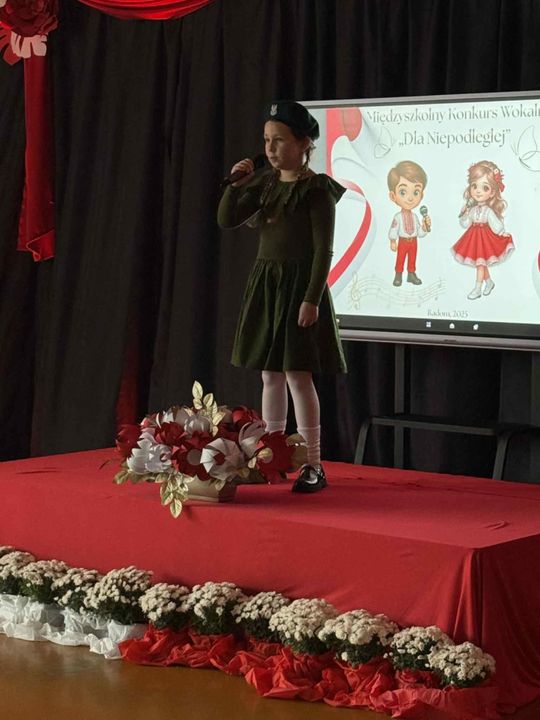 Międzyszkolny Konkurs Wokalny "Dla niepodległej" (zdjęcia)