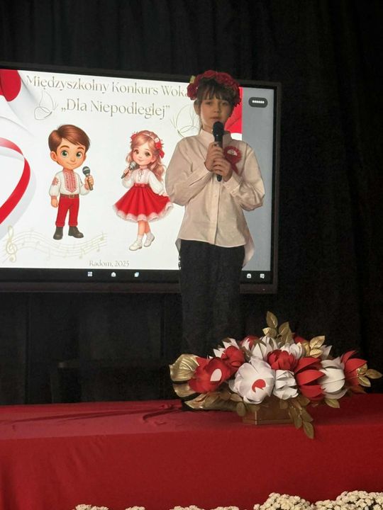 Międzyszkolny Konkurs Wokalny "Dla niepodległej" (zdjęcia)