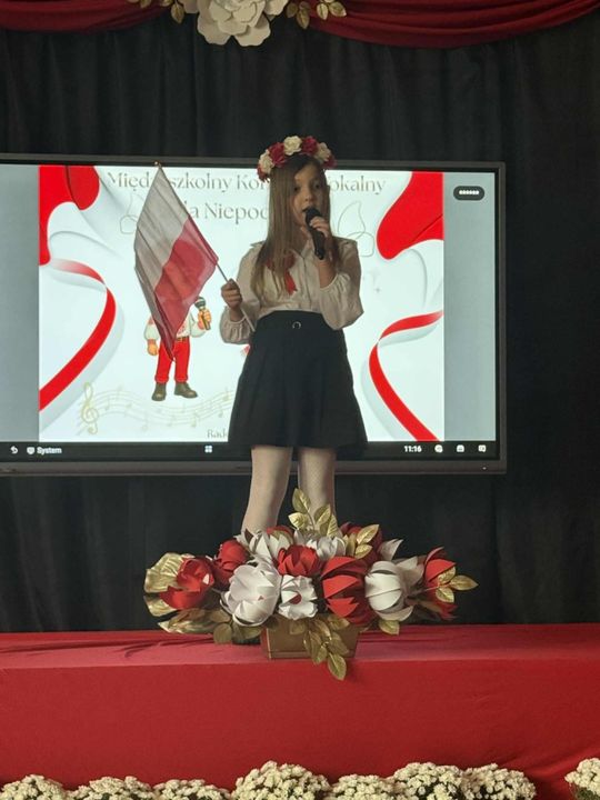 Międzyszkolny Konkurs Wokalny "Dla niepodległej" (zdjęcia)