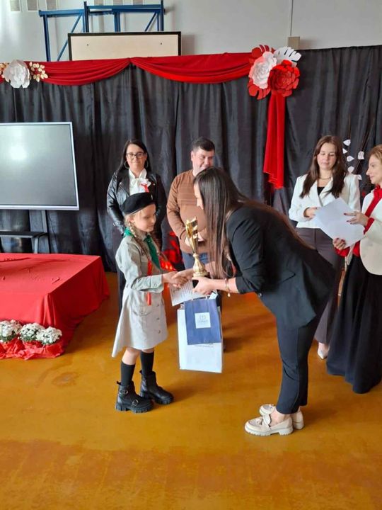 Międzyszkolny Konkurs Wokalny "Dla niepodległej" (zdjęcia)