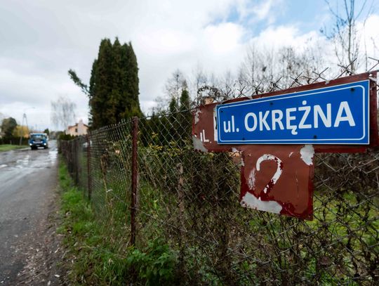 Dziury na ulicy Okrężnej (zdjęcia)