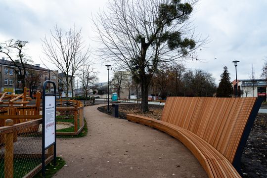 Skwer przy Placu Jagiellońskim już otwarty (zdjęcia)