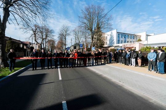 Otwarcie drogi Żeromskiego w Zwoleniu 010.jpg