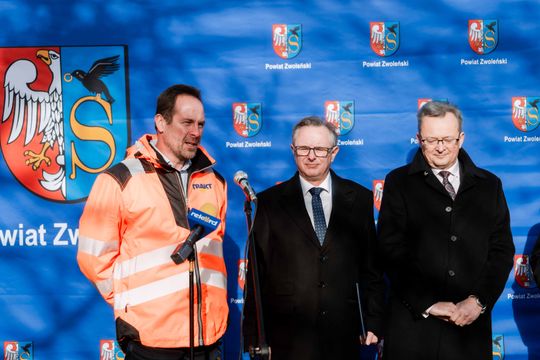 Otwarcie drogi Żeromskiego w Zwoleniu 039.jpg