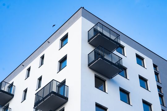 Blok z mieszkaniami komunalnymi przy ul. Piastowskiej gotowy do użytku (zdjęcia)