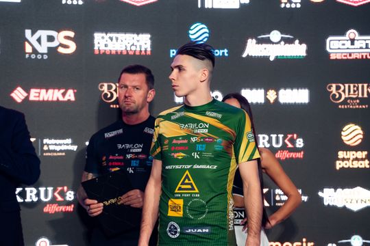 Ceremonia ważenia przed KPS Food & Elmas Babilon MMA 55 (zdjęcia)