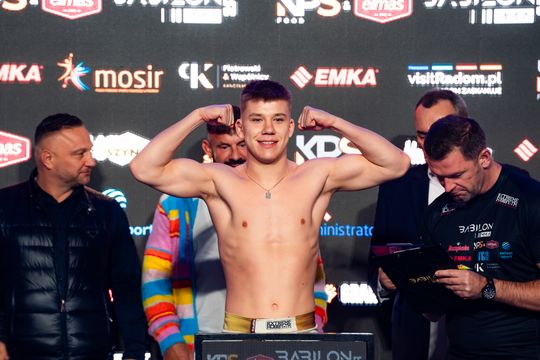 Ceremonia ważenia przed KPS Food & Elmas Babilon MMA 55 (zdjęcia)