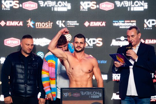 Ceremonia ważenia przed KPS Food & Elmas Babilon MMA 55 (zdjęcia)