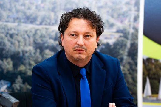 Konferencja prasowa dot. dofinansowania na budowę kompleksu sportowego Orlik w Gzowicach (zdjęcia)