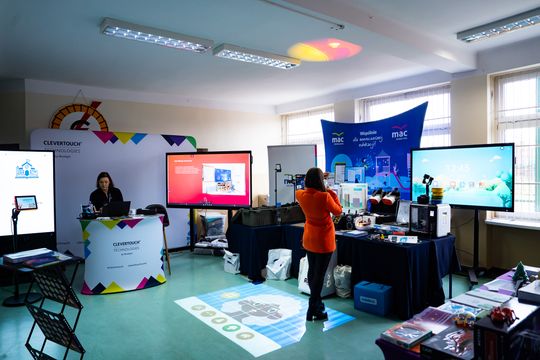 Ogólnopolska konferencja "Nowoczesne technologie infirmacyjne w służbie cyfrowej szkoły i administracji" (zdjęcia)