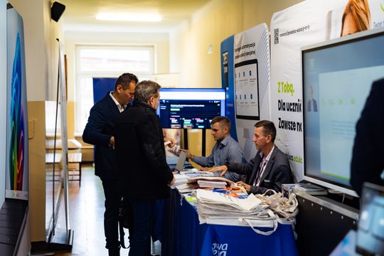 Ogólnopolska konferencja "Nowoczesne technologie infirmacyjne w służbie cyfrowej szkoły i administracji" (zdjęcia)