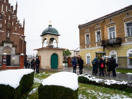 Konferencja prasowa dot. prac konserwatorskich prowadzonych przy budynku Klasztoru Bernardynów (zdjęcia)