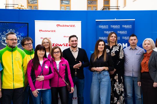 Konferencja prasowa zapowiadająca wydarzenie „Świąteczna Kraina – Kiermasz Radomskich NGO” (zdjęcia)