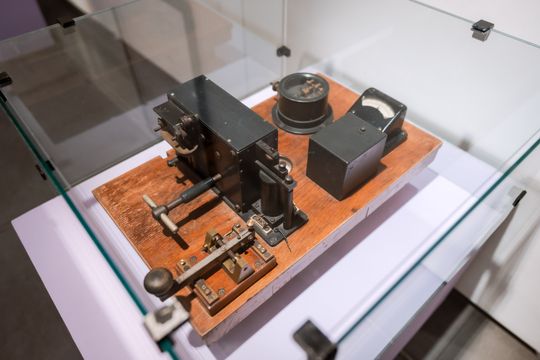 Wernisaż wystawy %22Ucho na świat z Radomia%22 018.jpg