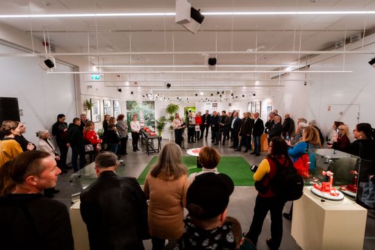 Wernisaż wystawy %22Ucho na świat z Radomia%22 038.jpg