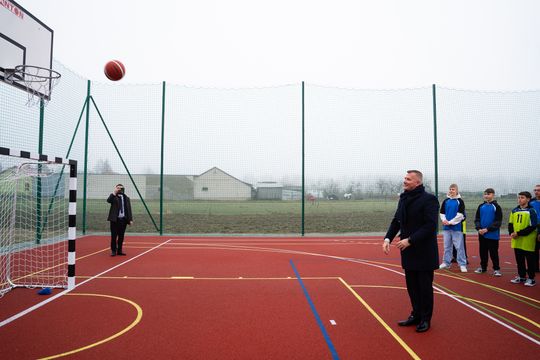 Nowe boisko w Białobrzegach w gminie Chotcza (zdjęcia)