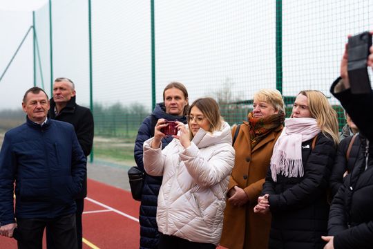 Nowe boisko w Białobrzegach w gminie Chotcza (zdjęcia) Nowe boisko w Białobrzegach w gminie Chotcza (zdjęcia)