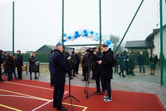 Nowe boisko w Białobrzegach w gminie Chotcza (zdjęcia)