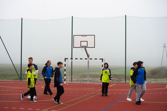Nowe boisko w Białobrzegach w gminie Chotcza (zdjęcia)
