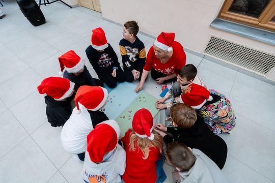 Seniorzy dzieciom 016.jpg