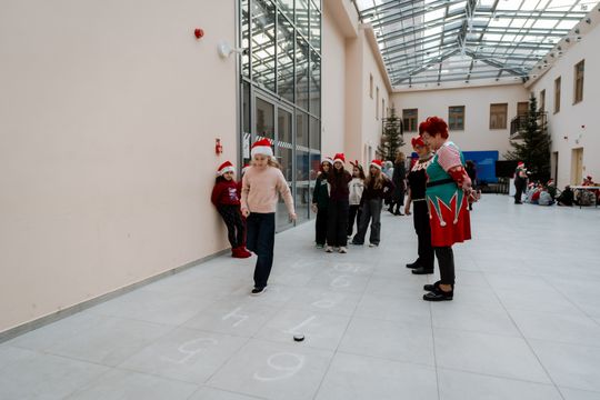 Seniorzy dzieciom 024.jpg