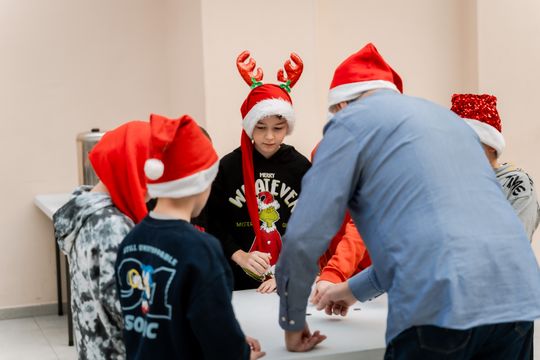 Seniorzy dzieciom 025.jpg