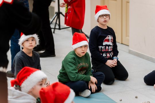 Seniorzy dzieciom 026.jpg