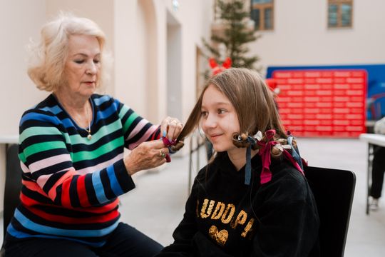 Seniorzy dzieciom 038.jpg