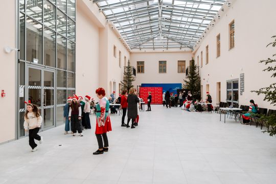 Seniorzy dzieciom 044.jpg